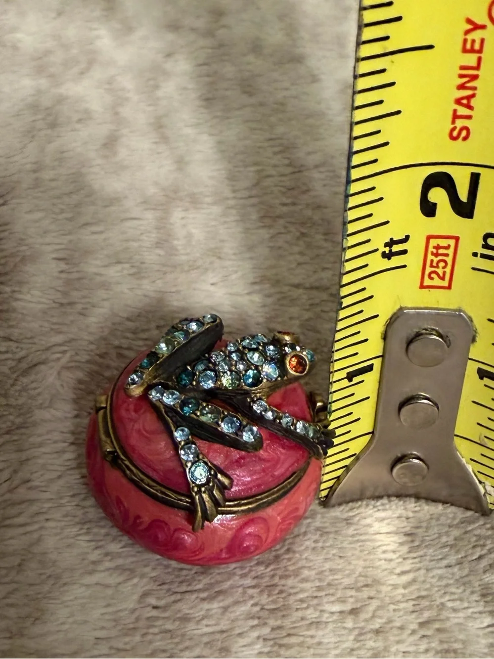 Jay Strongwater rare fuchsia round enamel trinket box with Swarovski crystals